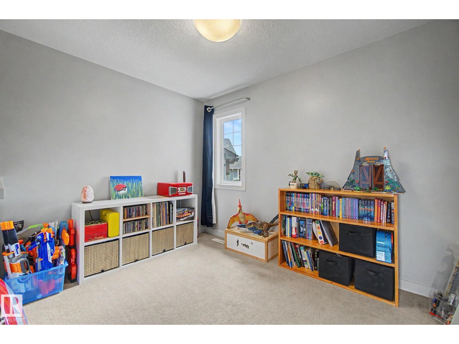 4226 204 ST NW - 10