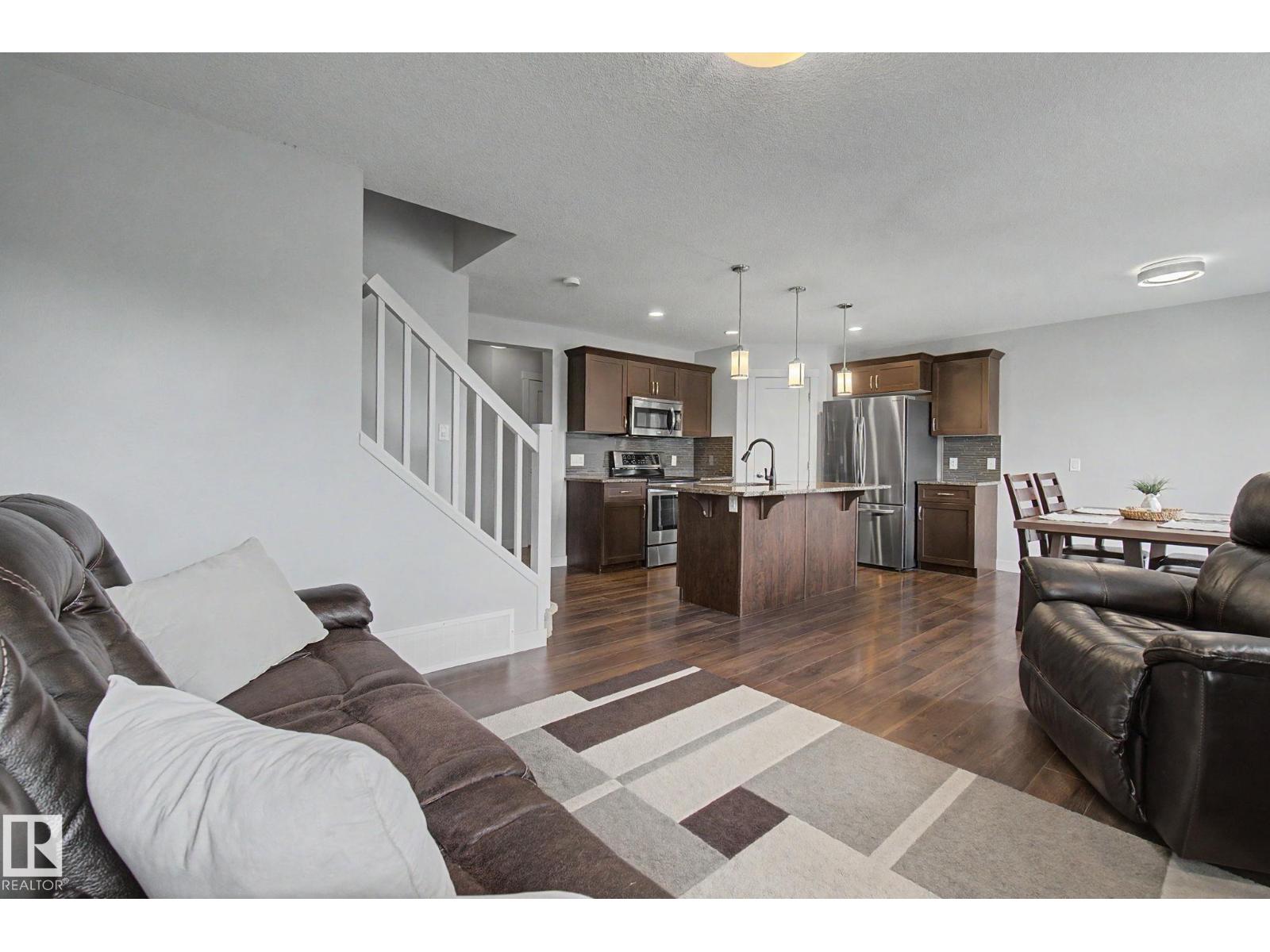 4226 204 ST NW - 7