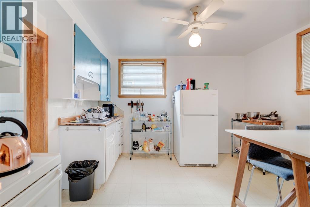 2511 15A Street SW - 24