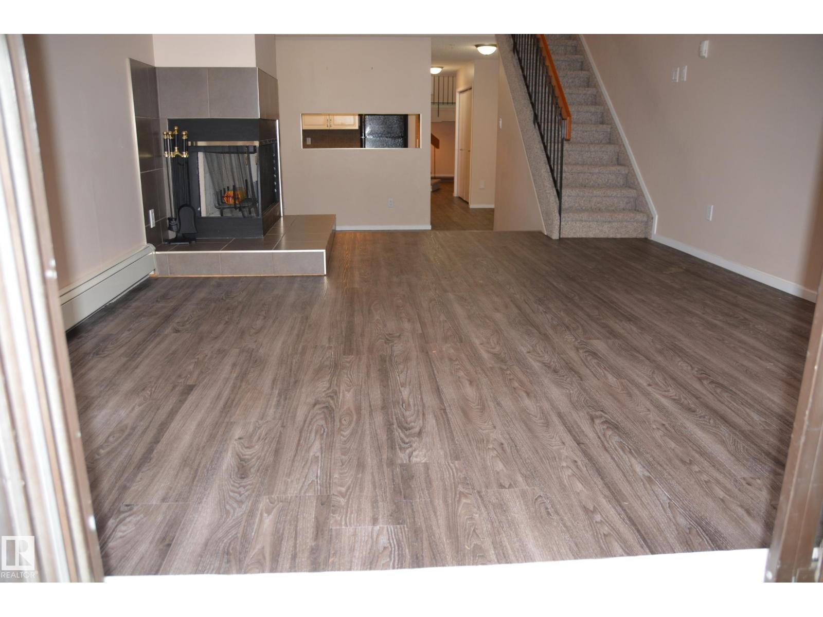 11176 83 AV NW - 24