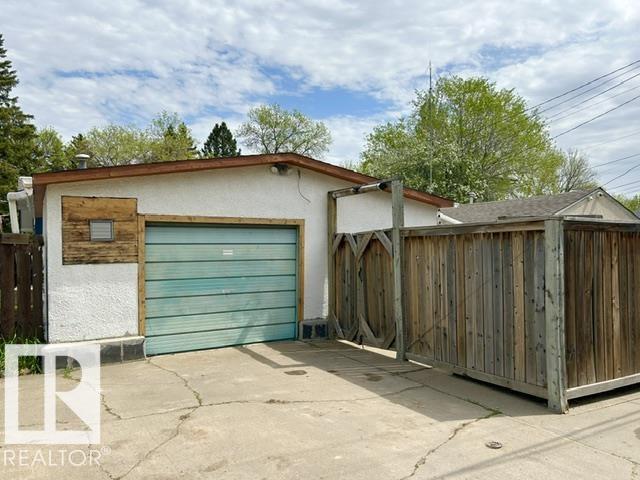 11930 95A ST NW - 29