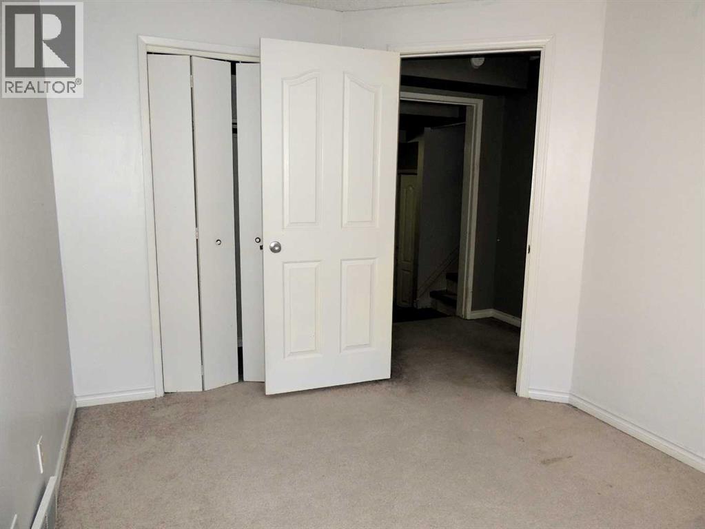 2713 Canmore Road NW - 42