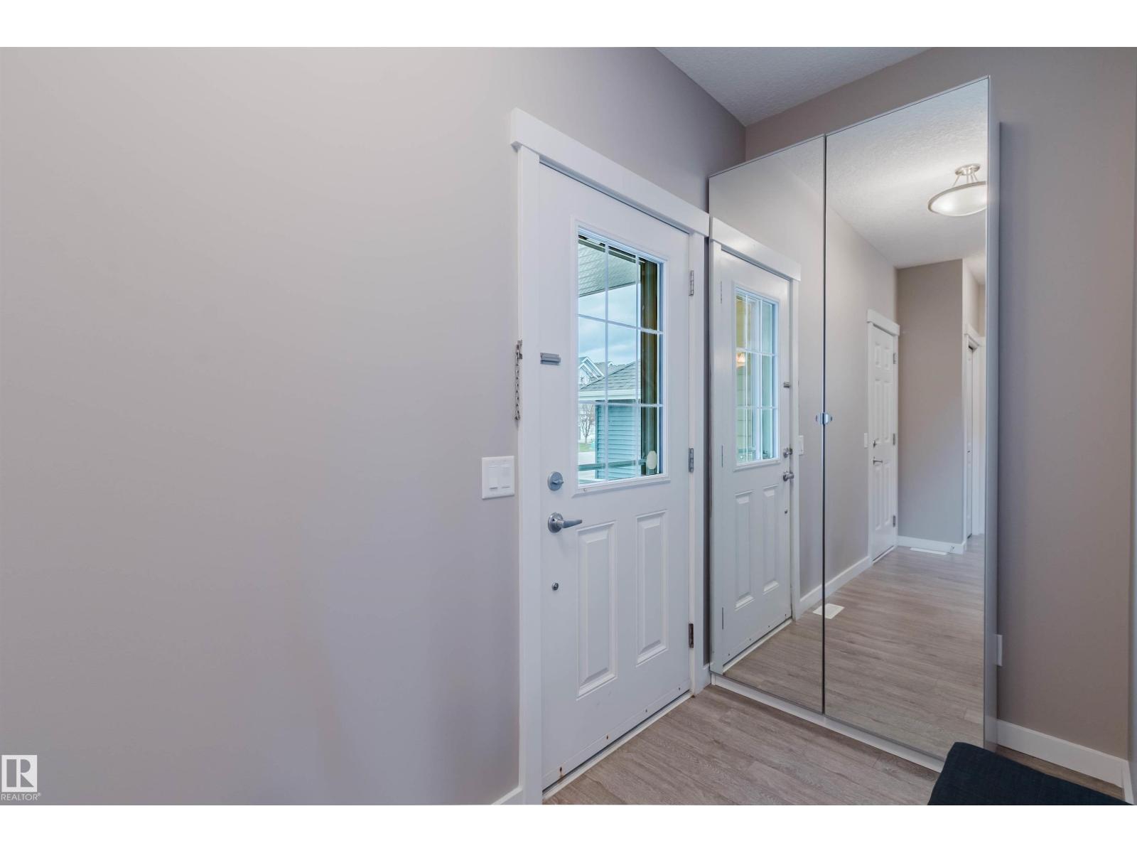 7827 18 AV SW - 5