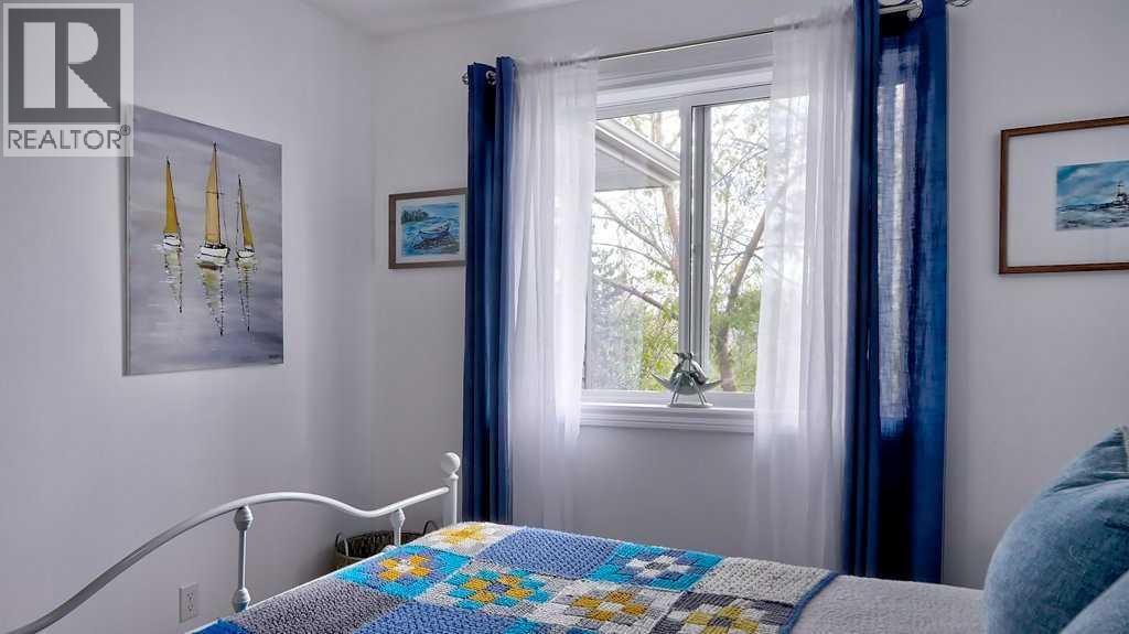278 Mt Douglas Close SE - 31