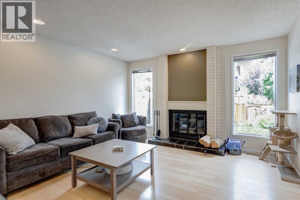 20 Strathearn Rise SW - 11