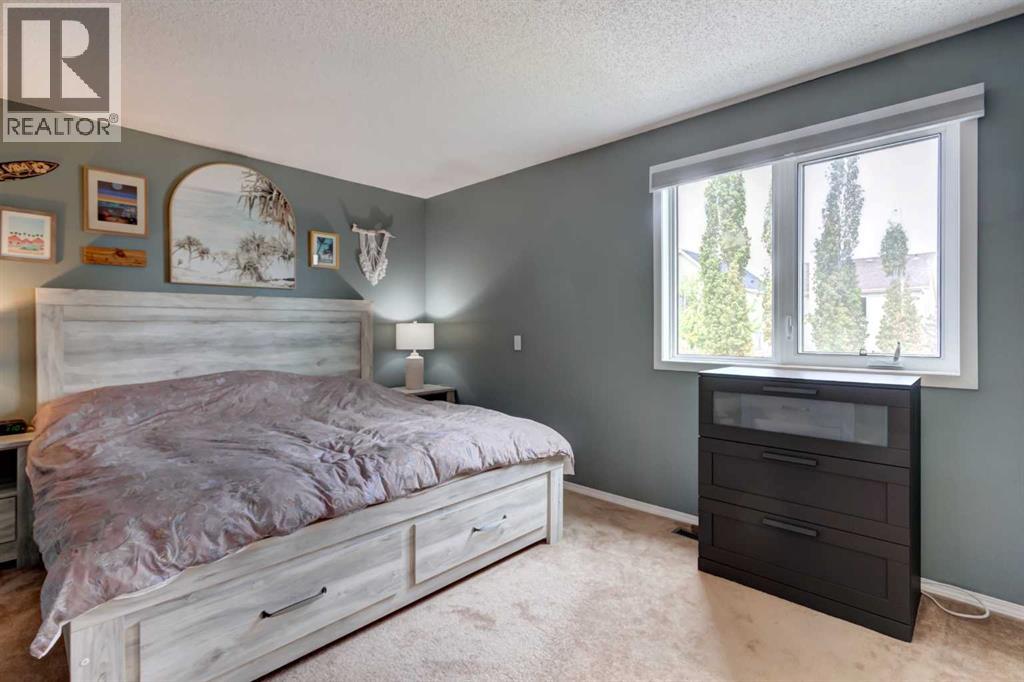 20 Strathearn Rise SW - 16