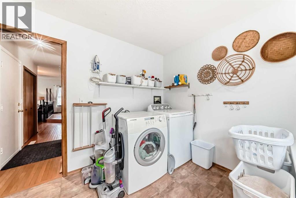 292 Waterstone Crescent SE - 21