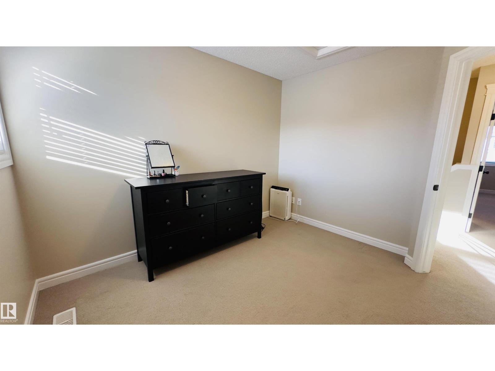 1542 33A ST NW - 28