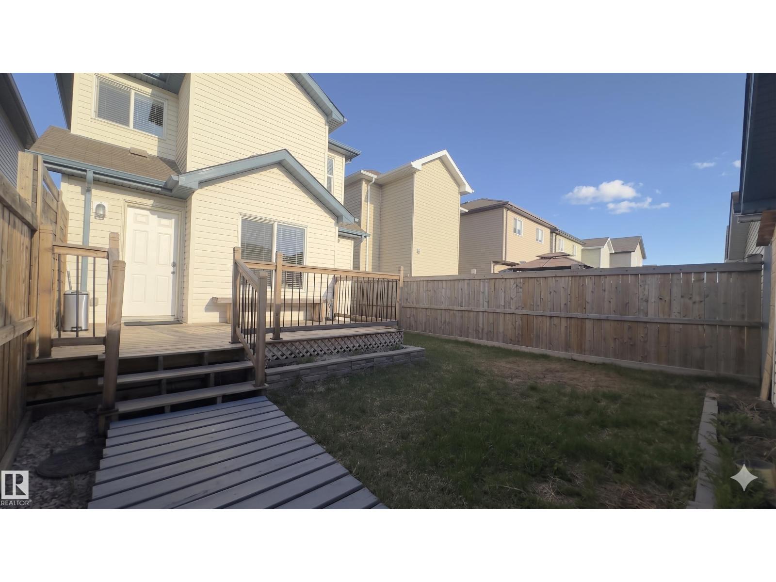 1542 33A ST NW - 41