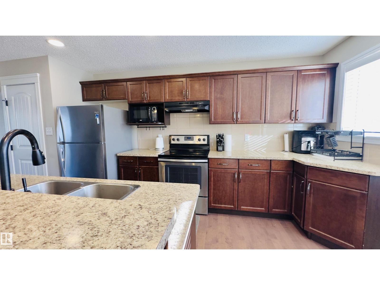 1542 33A ST NW - 6
