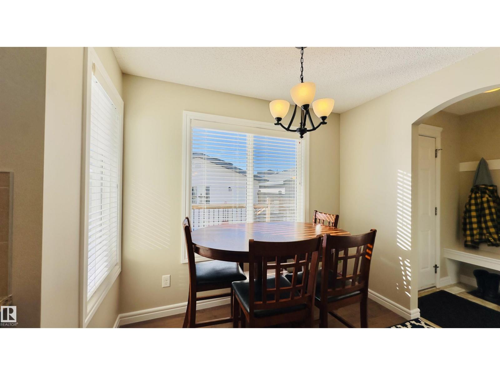 1542 33A ST NW - 8