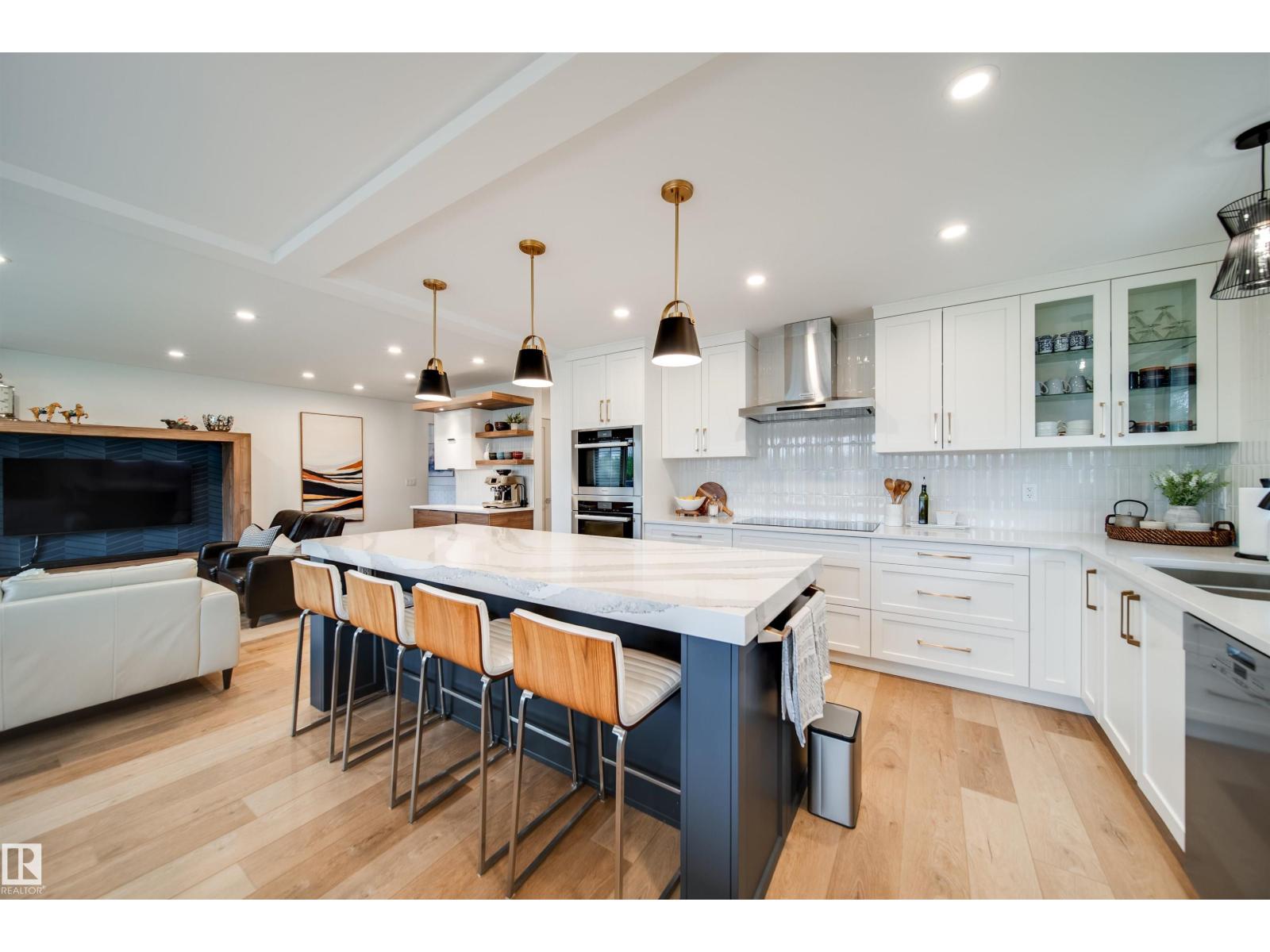 5431 113A ST NW - 12