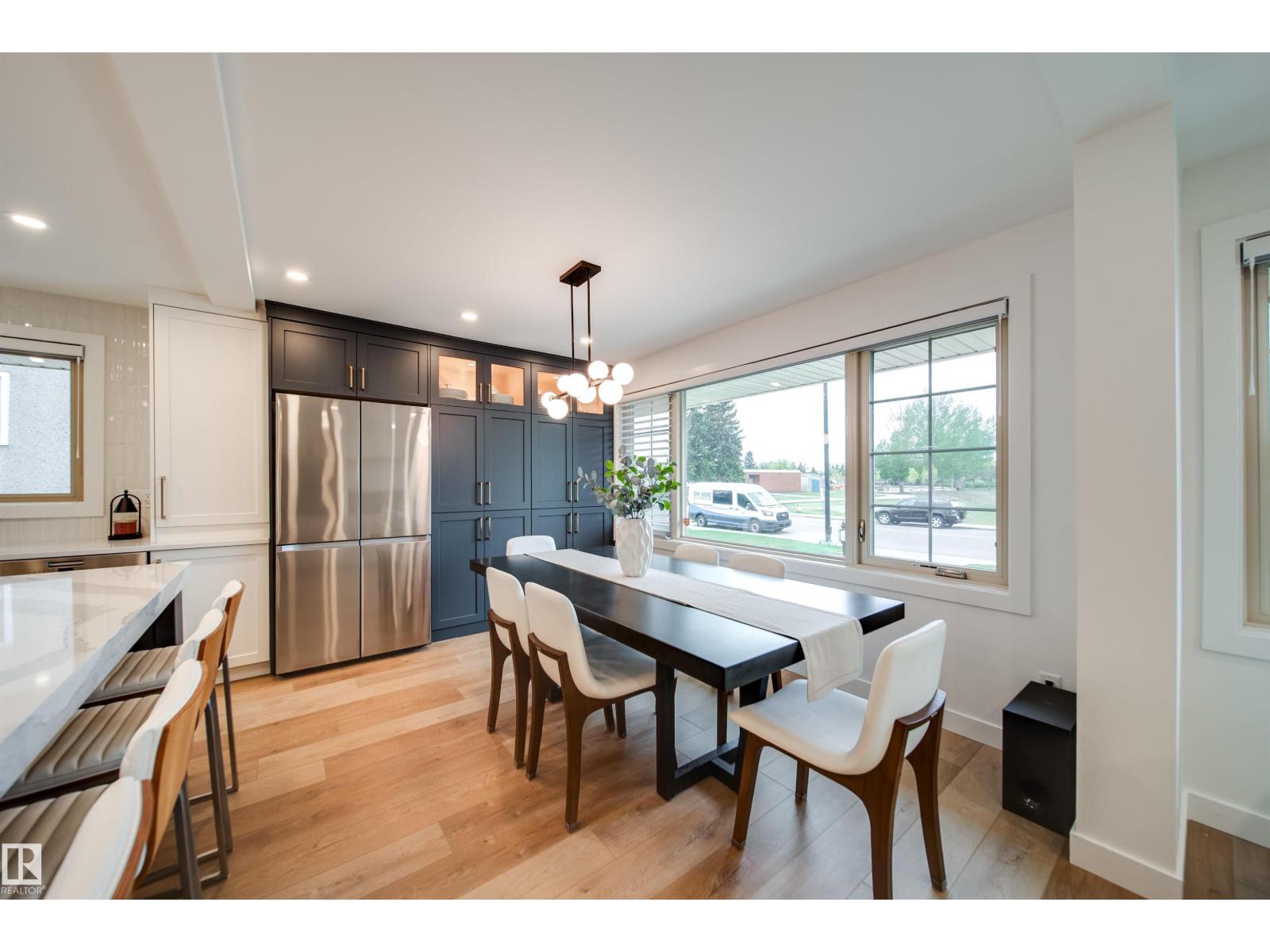 5431 113A ST NW - 14