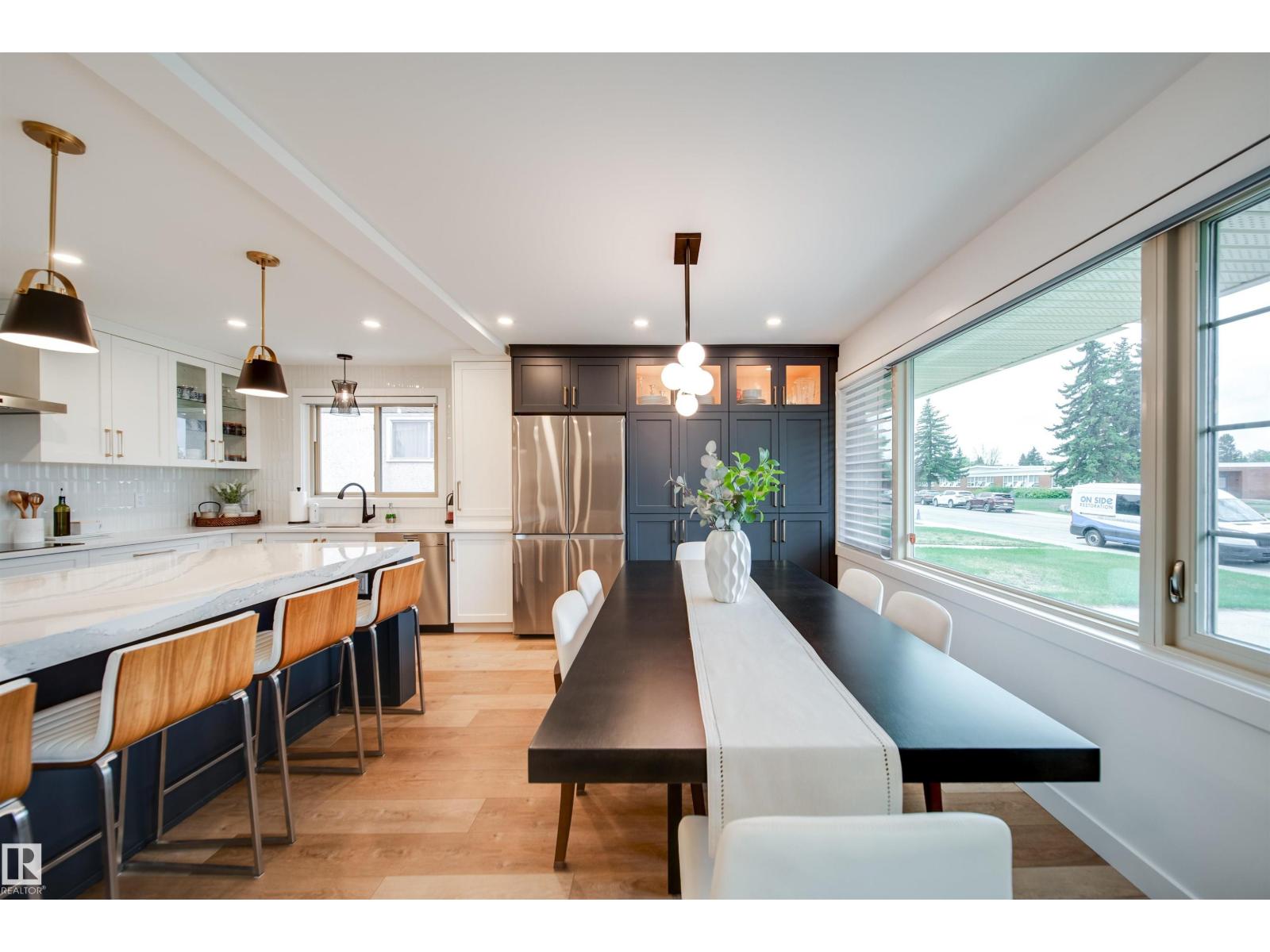 5431 113A ST NW - 15