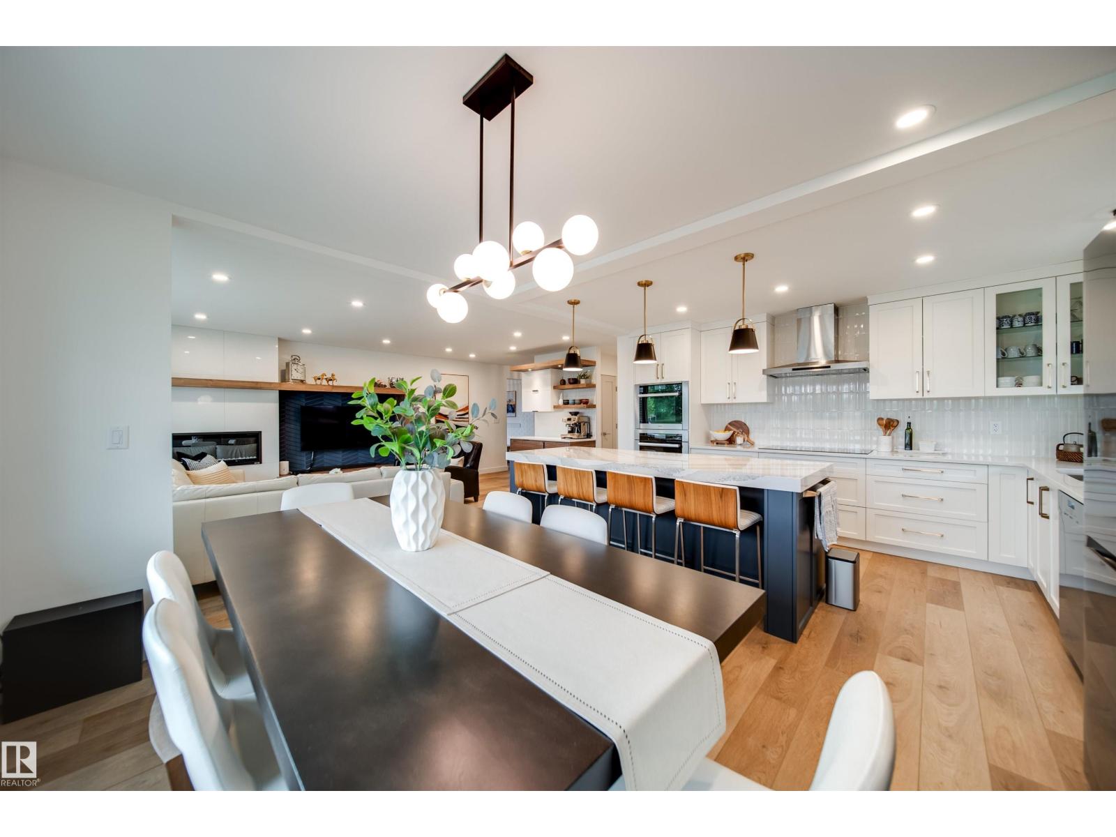 5431 113A ST NW - 16