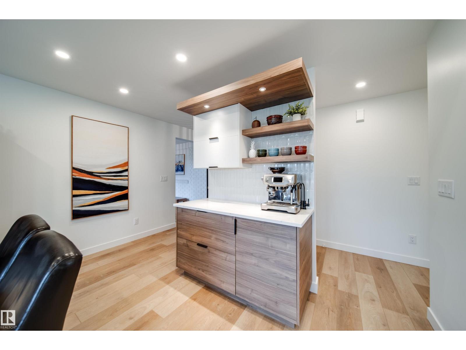 5431 113A ST NW - 20