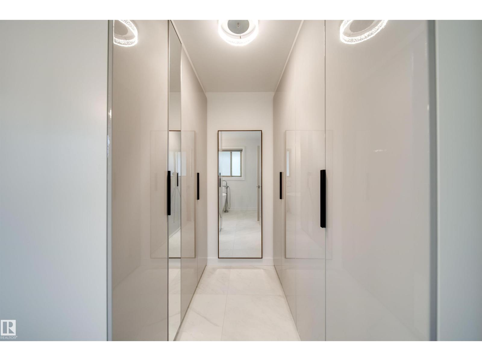 5431 113A ST NW - 29