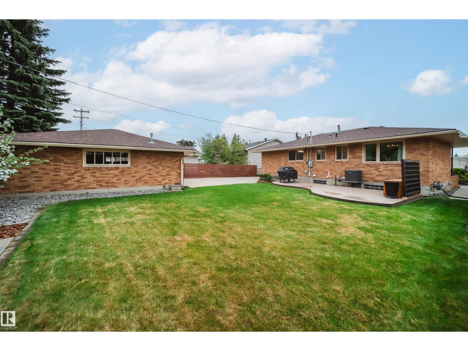 5431 113A ST NW - 45