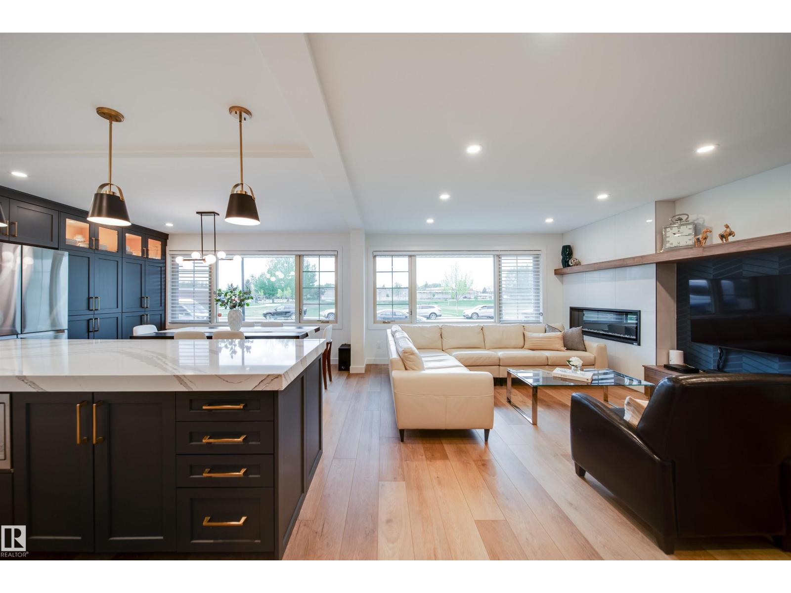 5431 113A ST NW - 7