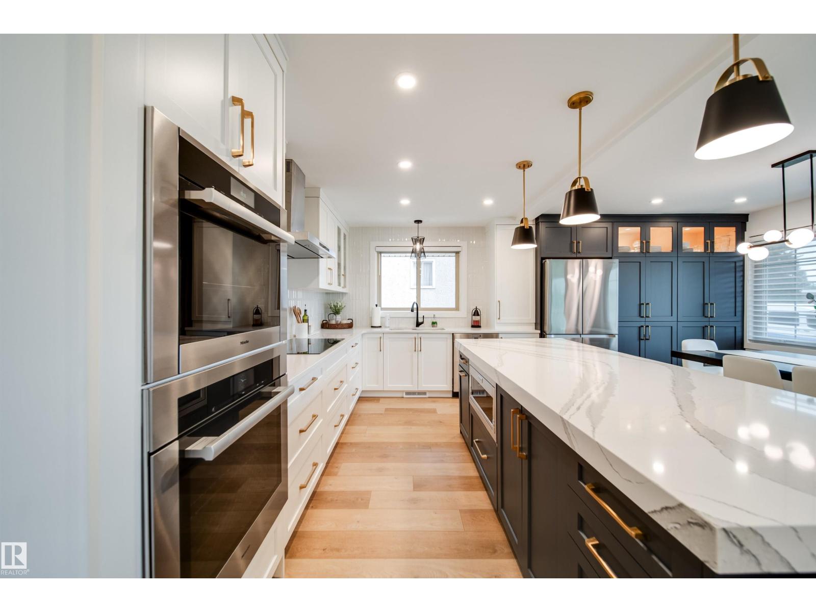 5431 113A ST NW - 9