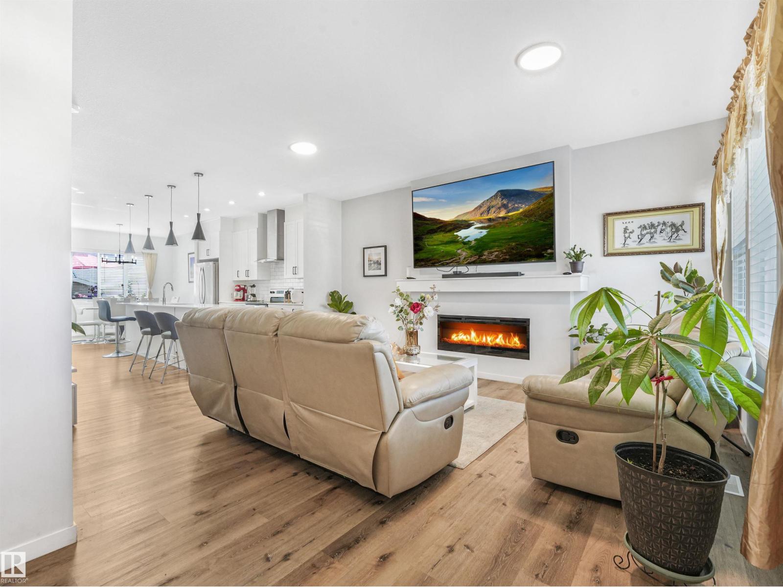 9311 226 ST NW - 5