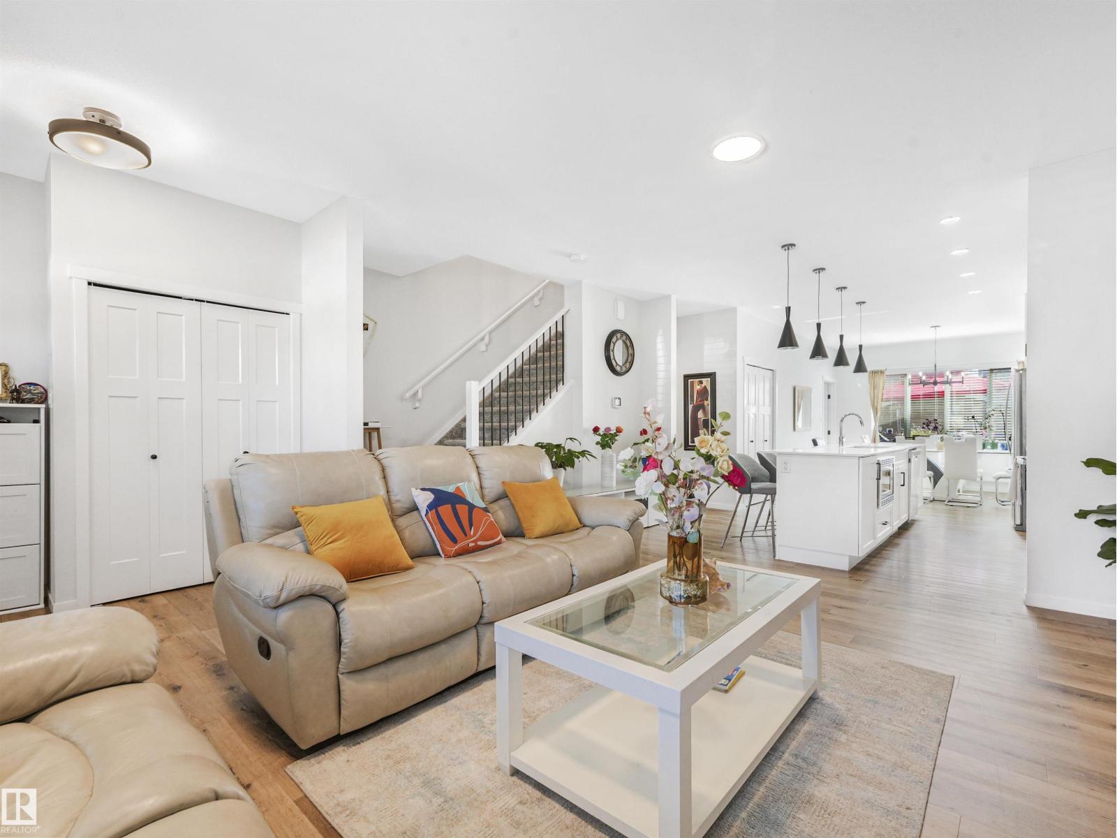 9311 226 ST NW - 7