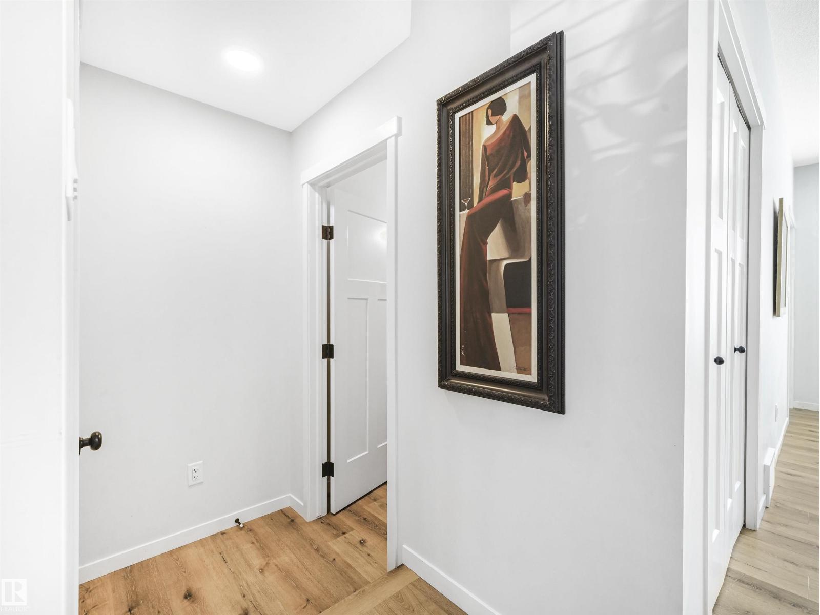9311 226 ST NW - 8