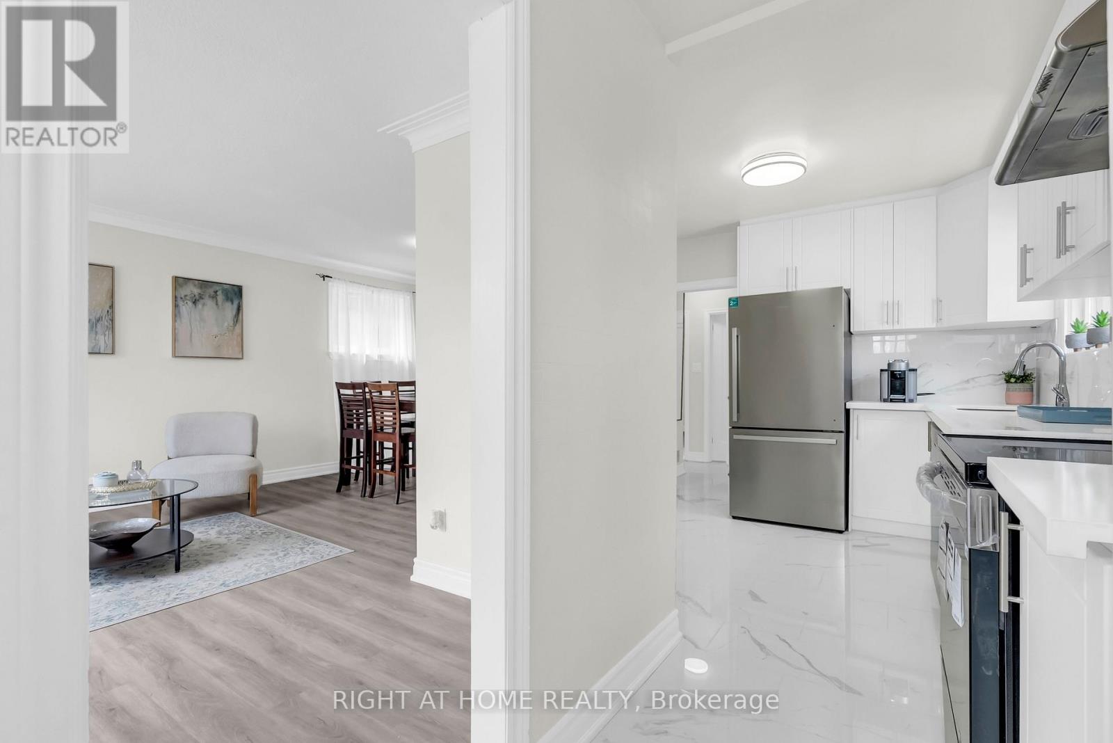 6 VANBRUGH AVENUE - 7