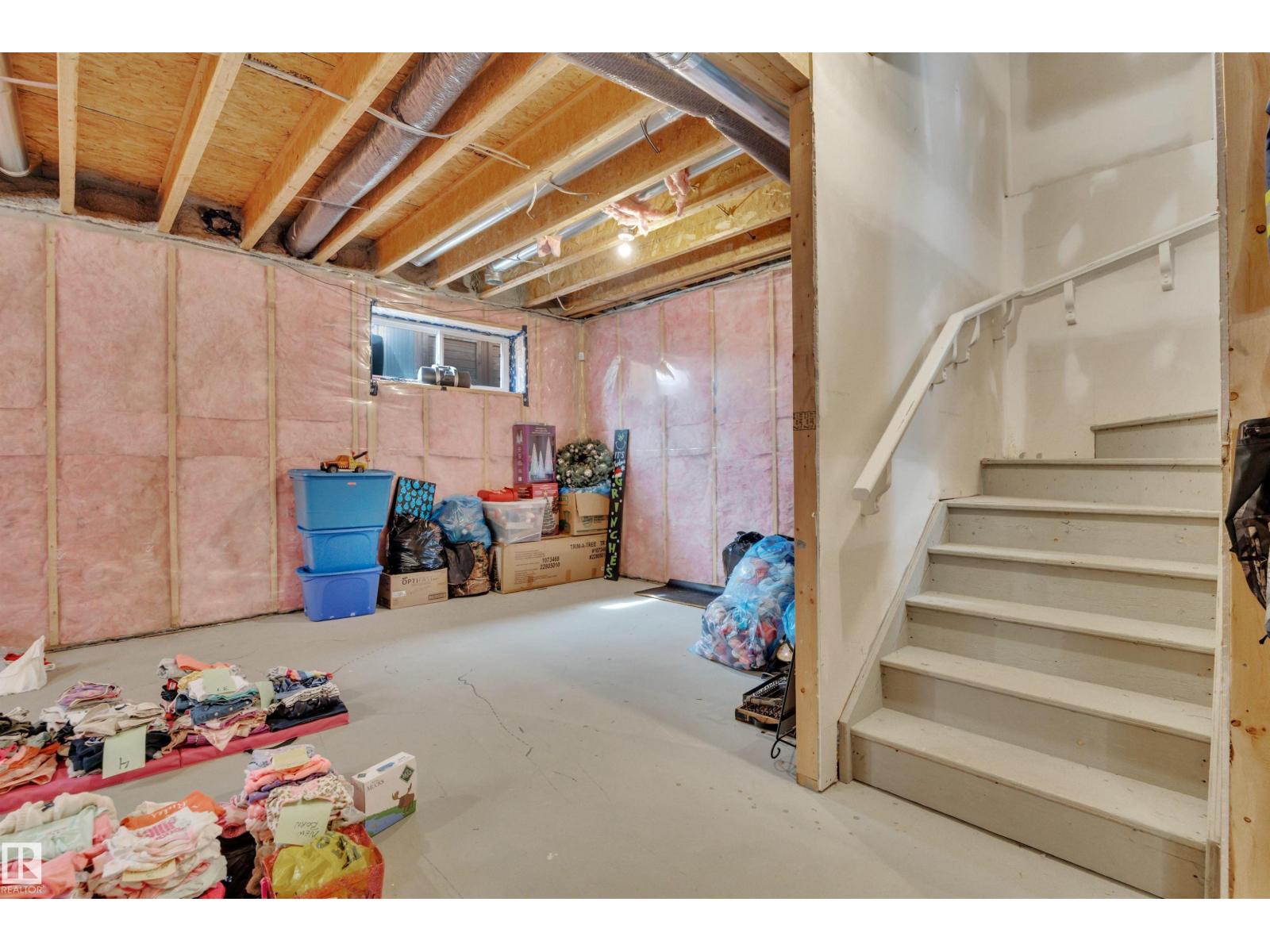 548 REYNALDS WD — photo 40