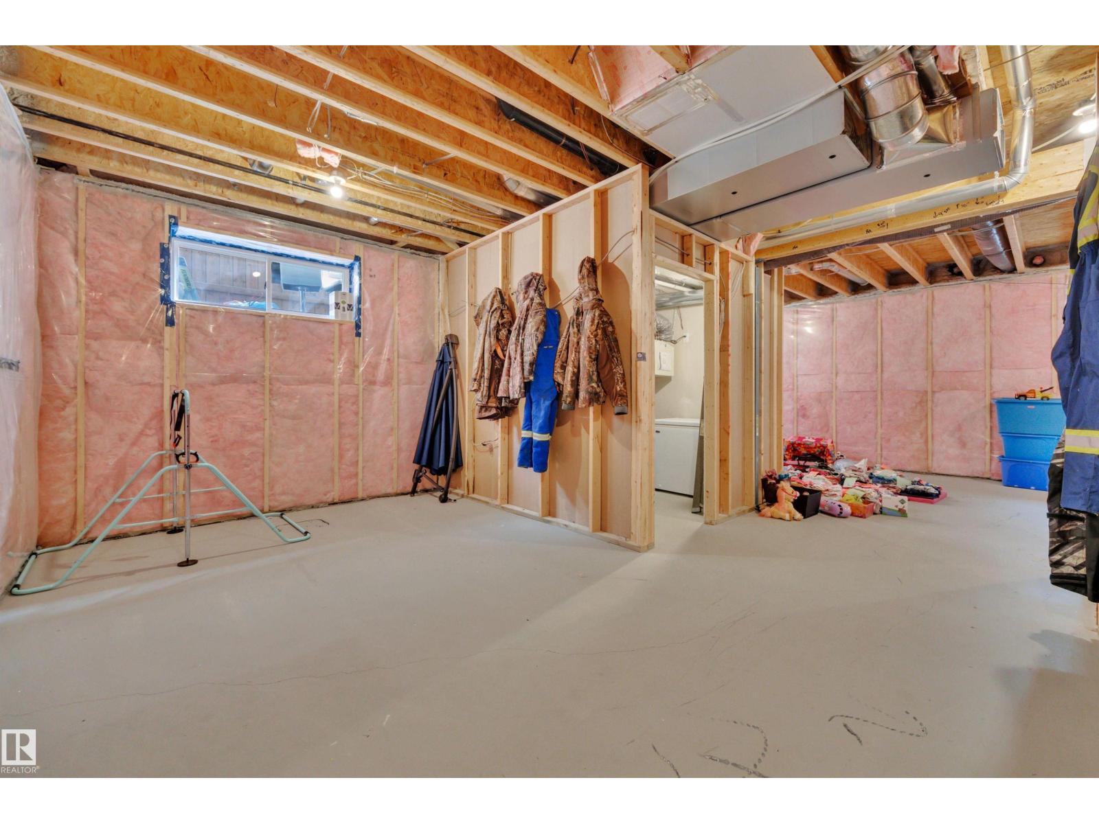 548 REYNALDS WD — photo 42