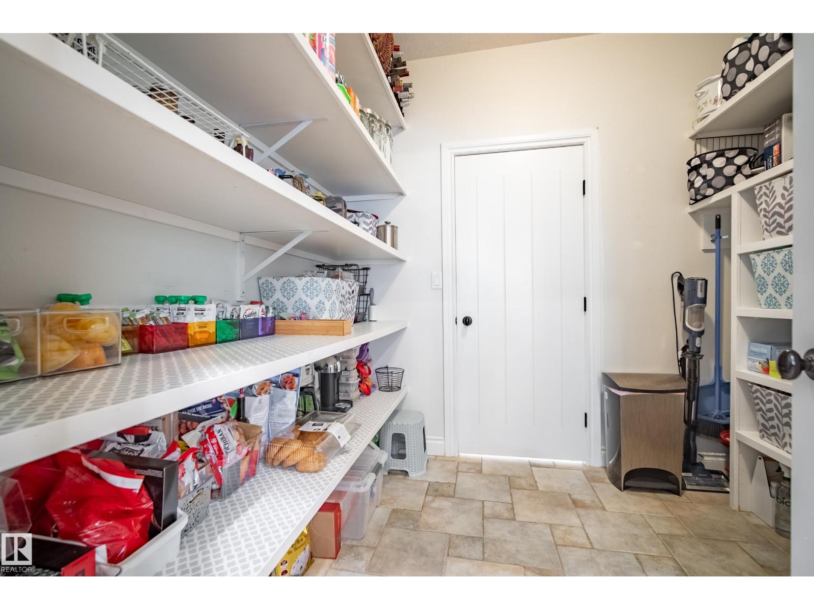#25 53024 RGE ROAD 15 - 31
