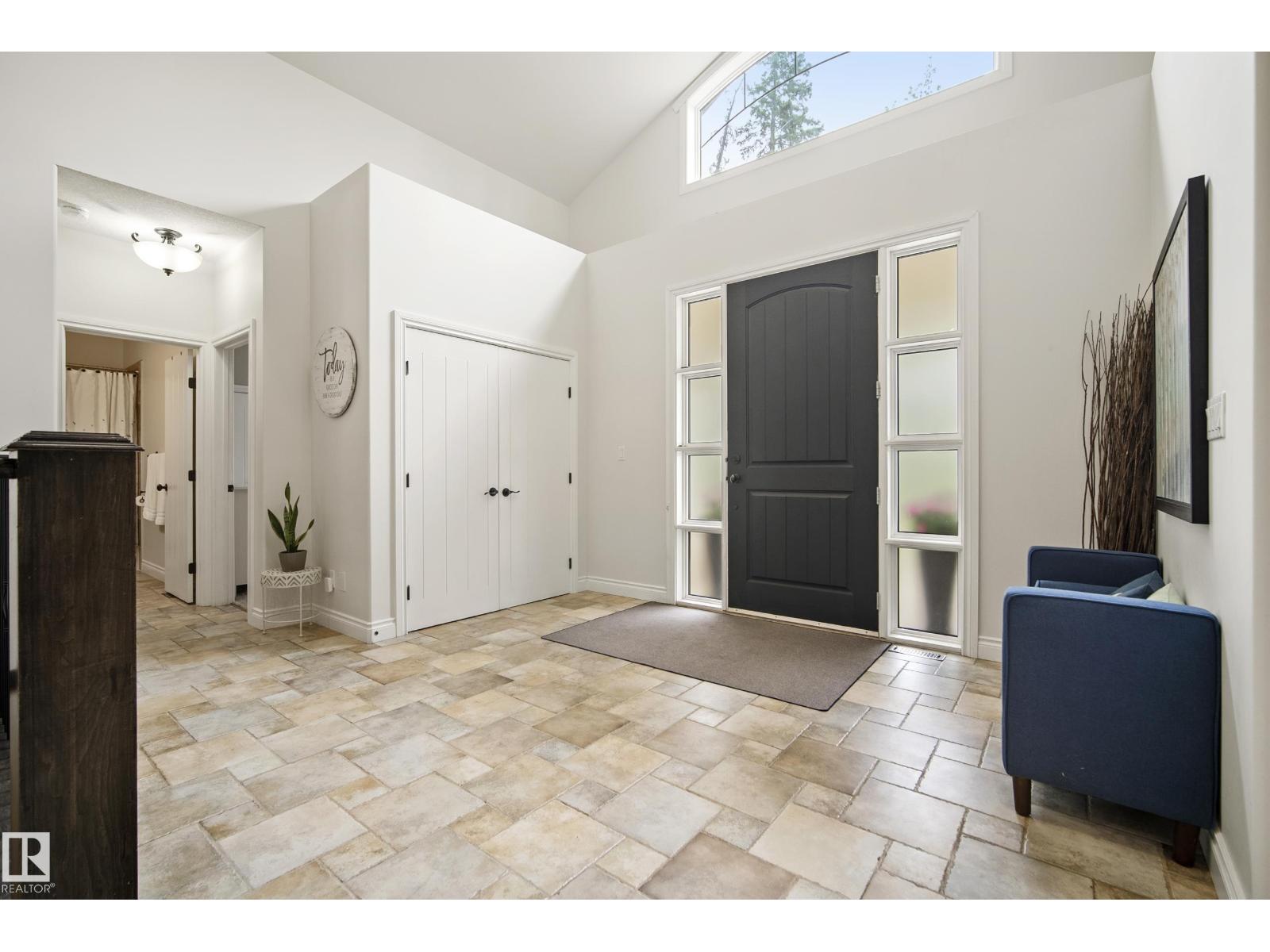 #25 53024 RGE ROAD 15 - 14