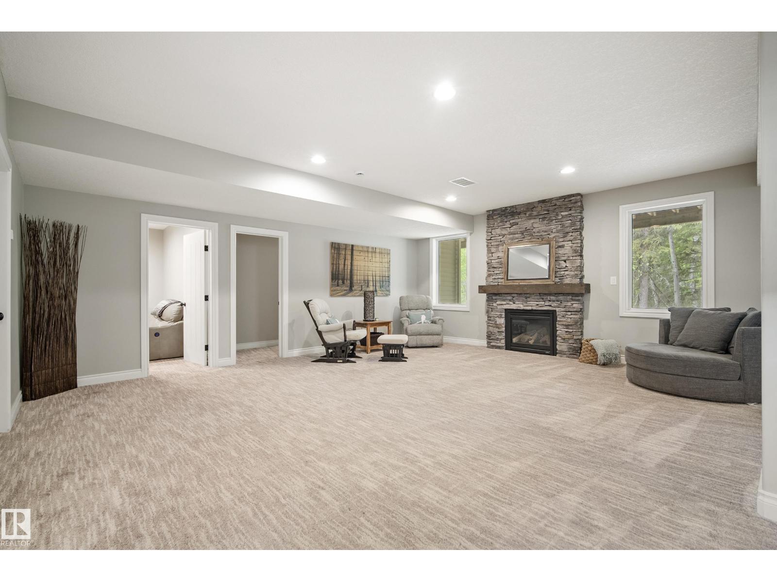 #25 53024 RGE ROAD 15 - 49