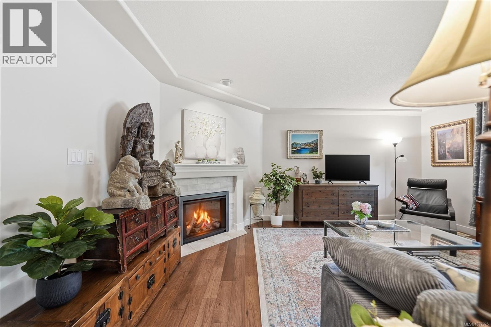 541 Tyee Cres - 17