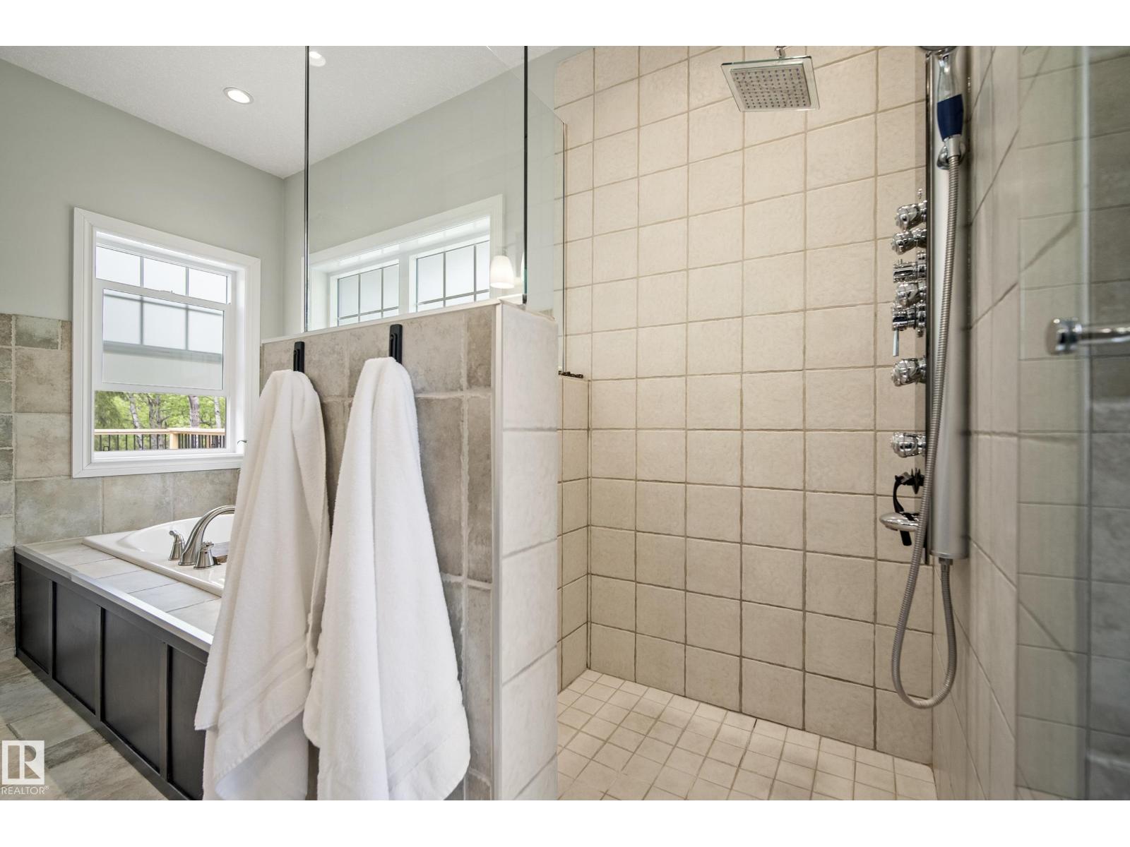 #25 53024 RGE ROAD 15 - 37