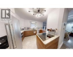 2pc Bathroom - 24 Hahn Crescent, Kindersley, SK S0L1S1 Photo 7