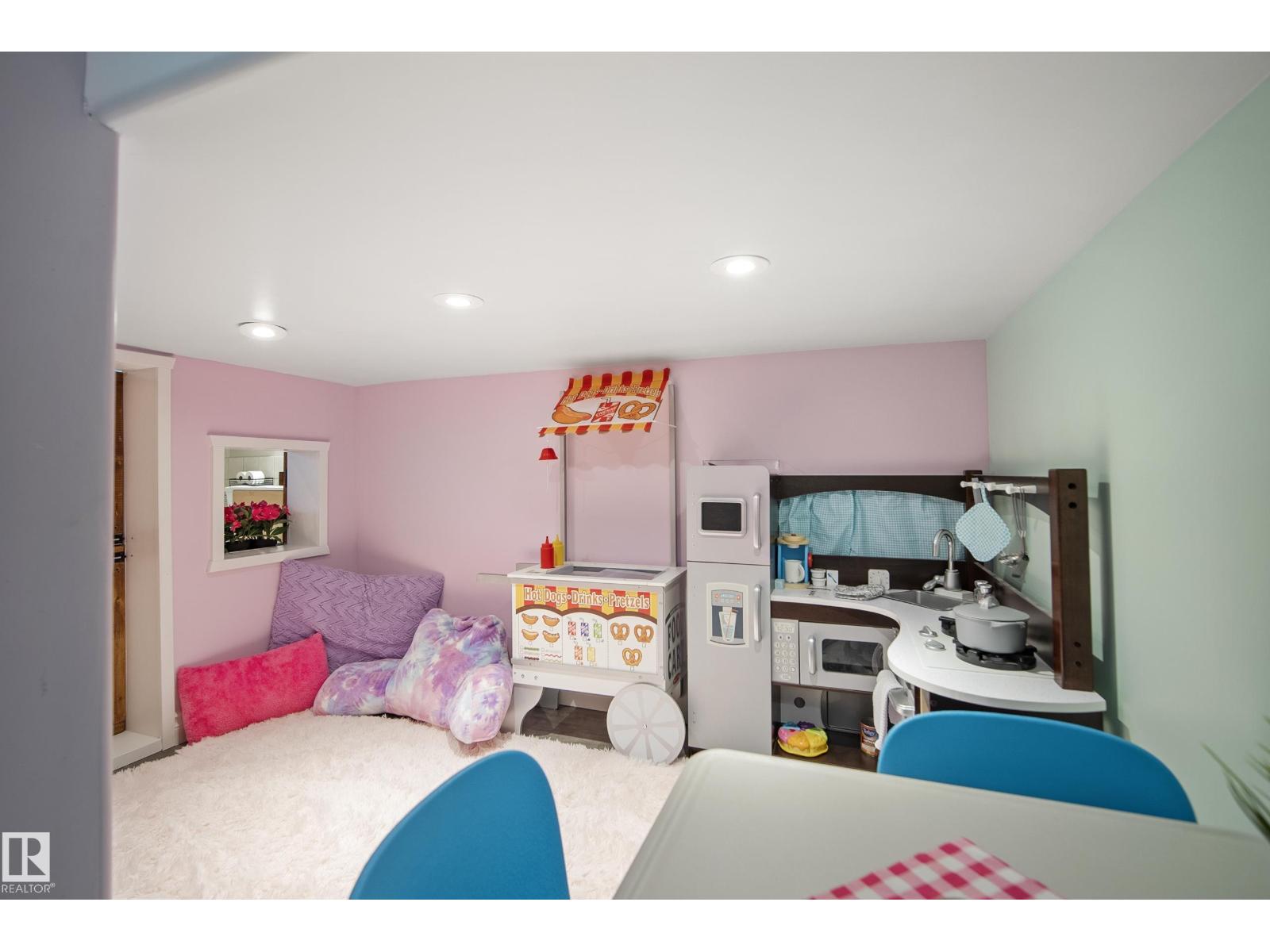 #25 53024 RGE ROAD 15 - 55
