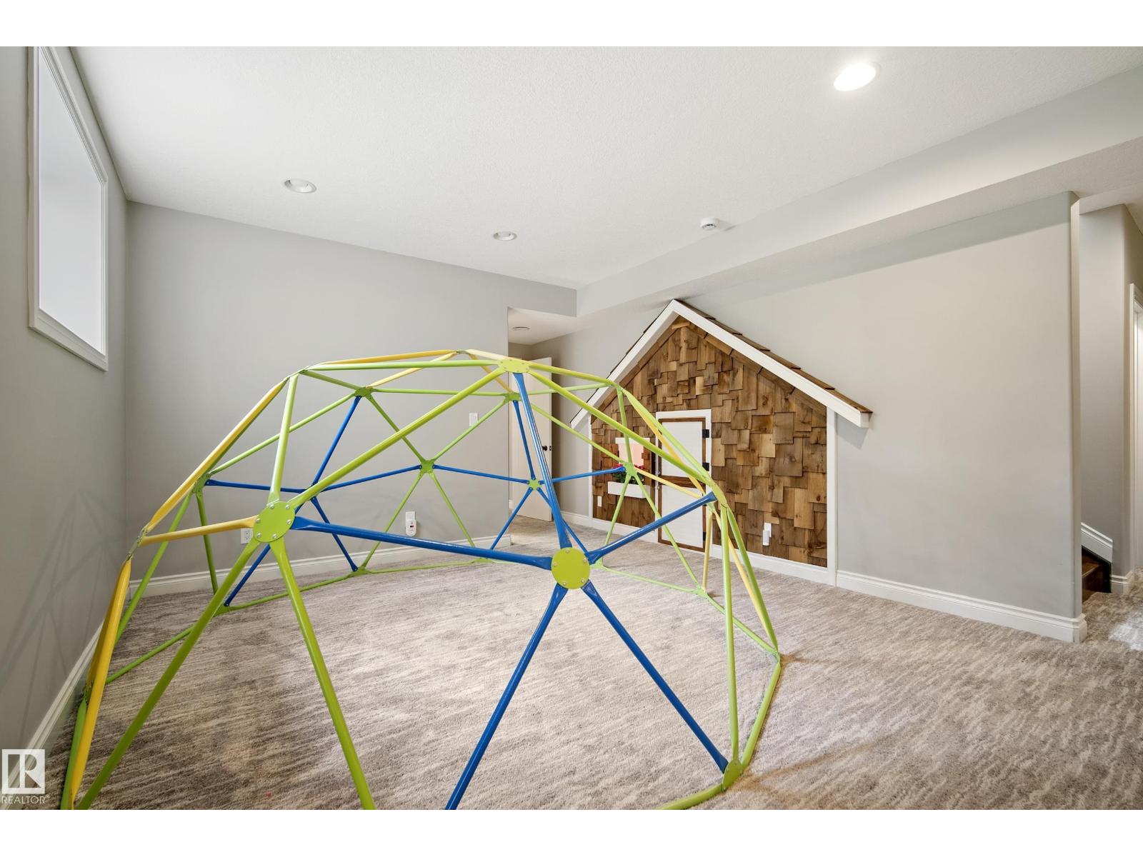 #25 53024 RGE ROAD 15 - 54
