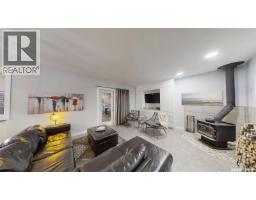 Bedroom - 24 Hahn Crescent, Kindersley, SK S0L1S1 Photo 12
