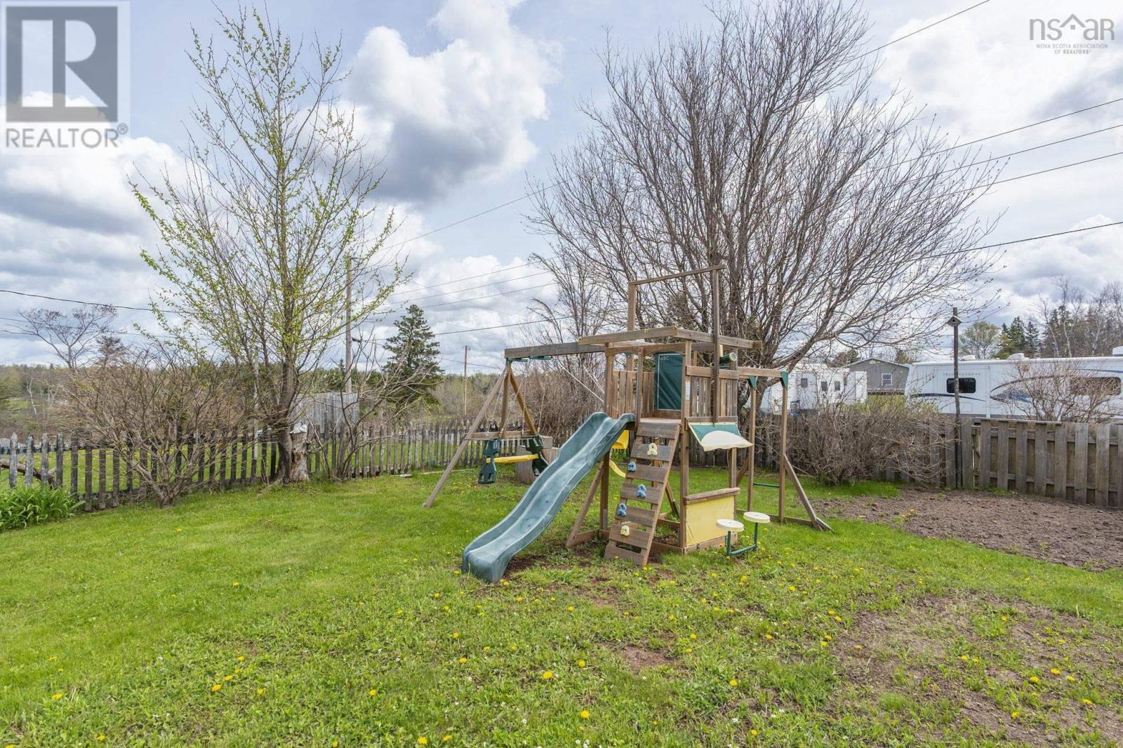 Property 21 of 49 of 30 Blomidon View Lane