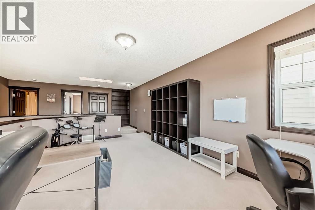 229 Panamount Road NW - 26