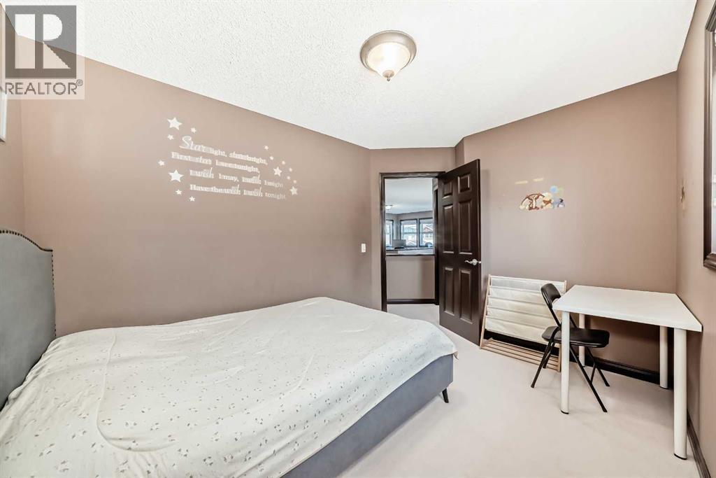 229 Panamount Road NW - 21