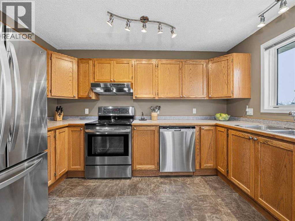 301 Arbour Cliff Close NW - 10