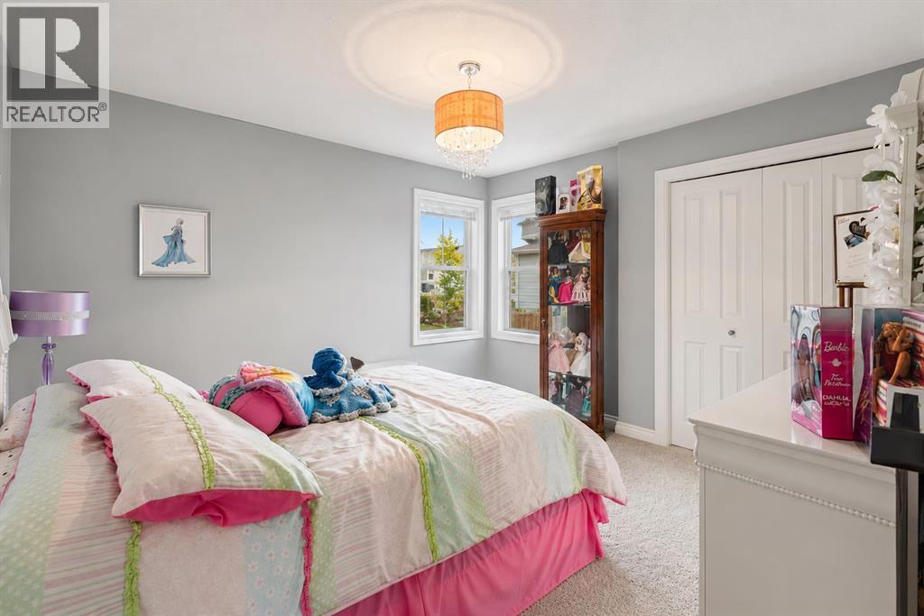 135 Auburn Sound Manor SE - 32
