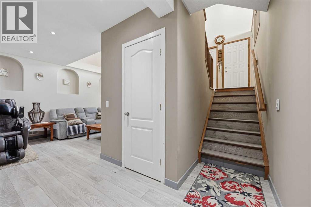 7 Chaparral Road SE - 38
