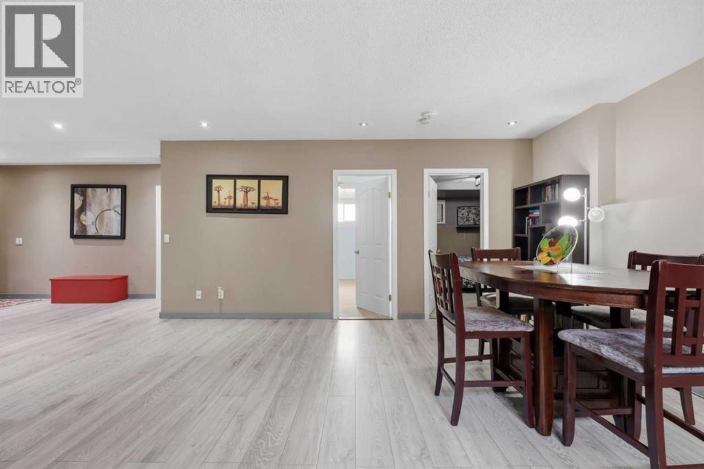 7 Chaparral Road SE - 31