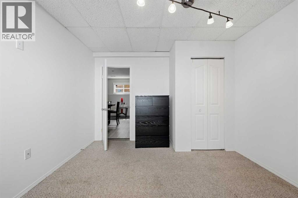 7 Chaparral Road SE - 32