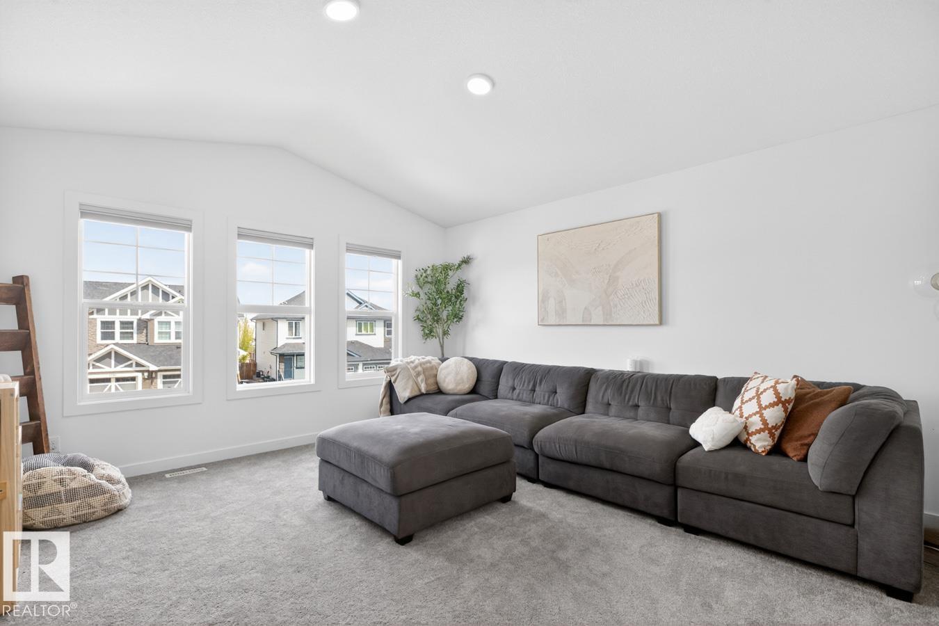 7583 ELLESMERE WY - 21