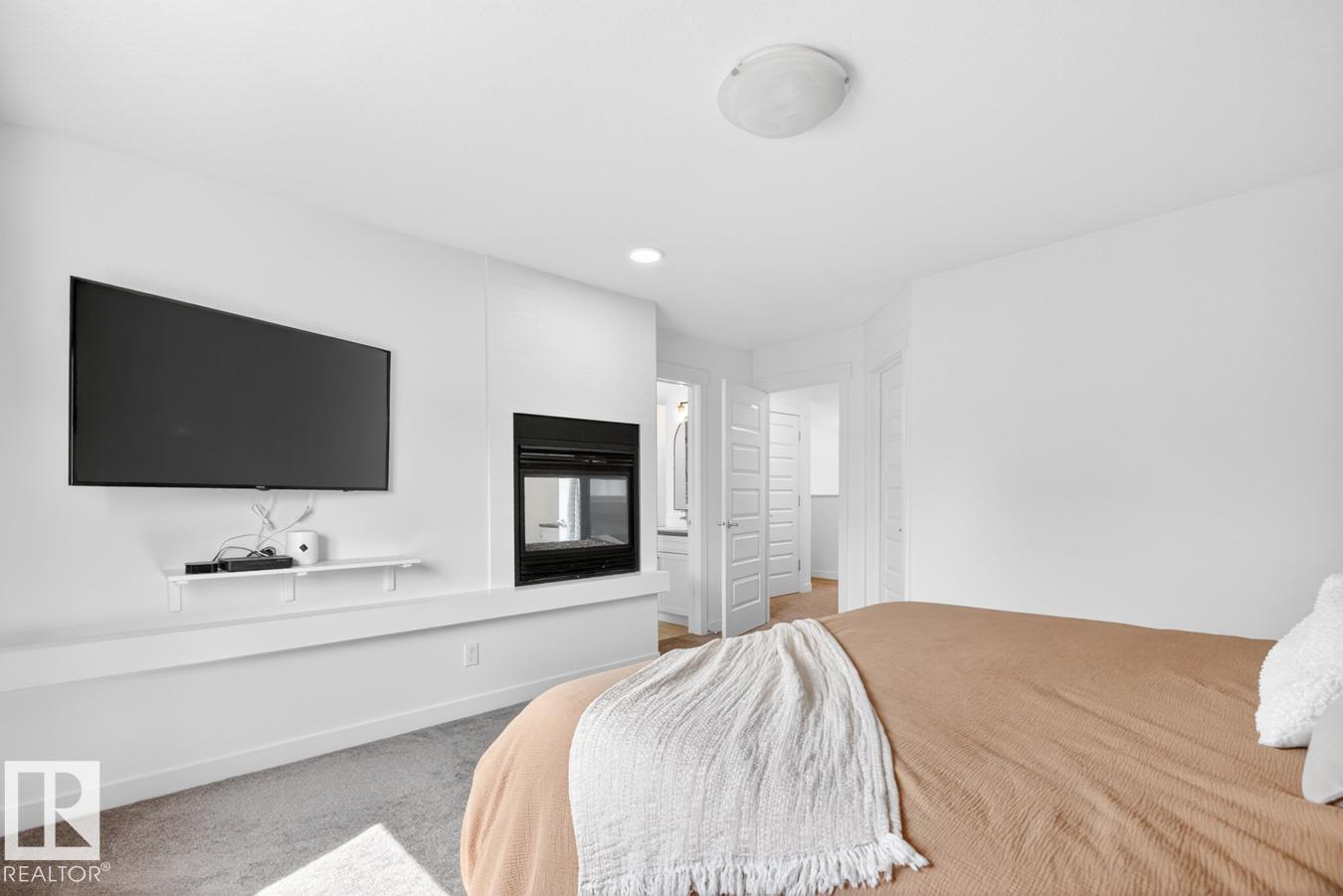 7583 ELLESMERE WY - 24