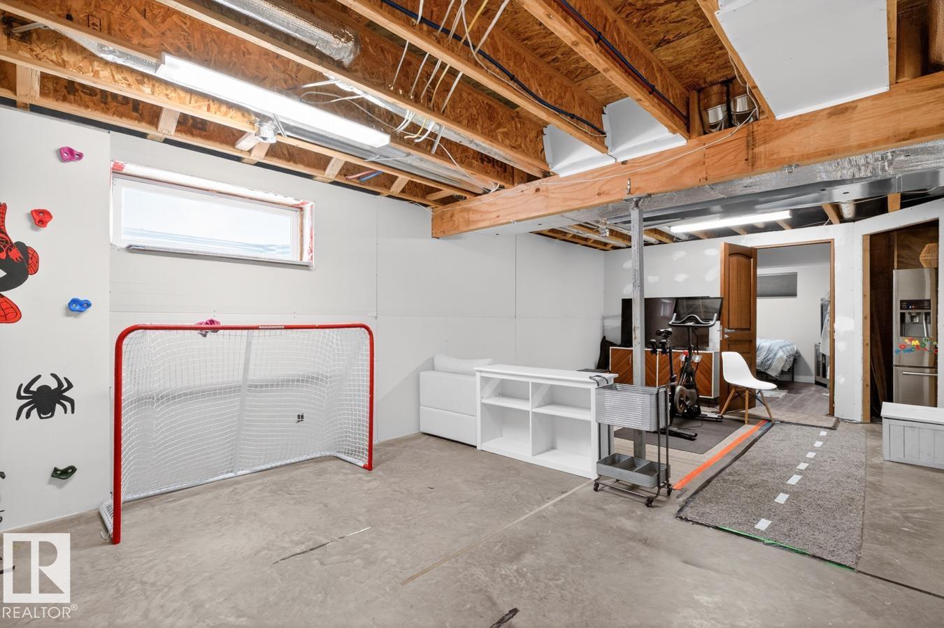 7583 ELLESMERE WY - 35